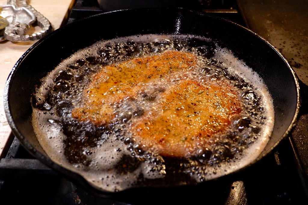 Double-click to save image, or right-click for 'Save image as...' Air Fryer Chicken Cutlets Without Breading (Quick & Juicy) finished dish and serving presentation
