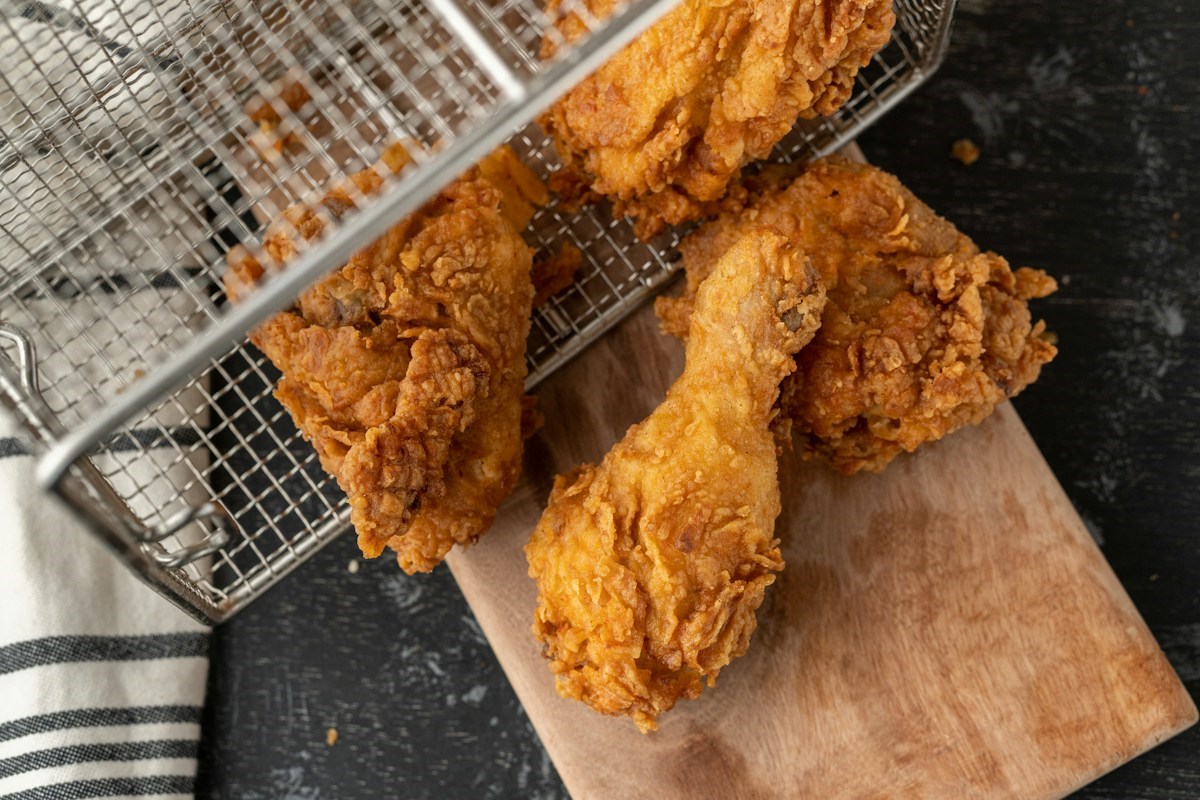 Crispy Air Fryer Chicken Drumsticks (Easy Weeknight Dinner)