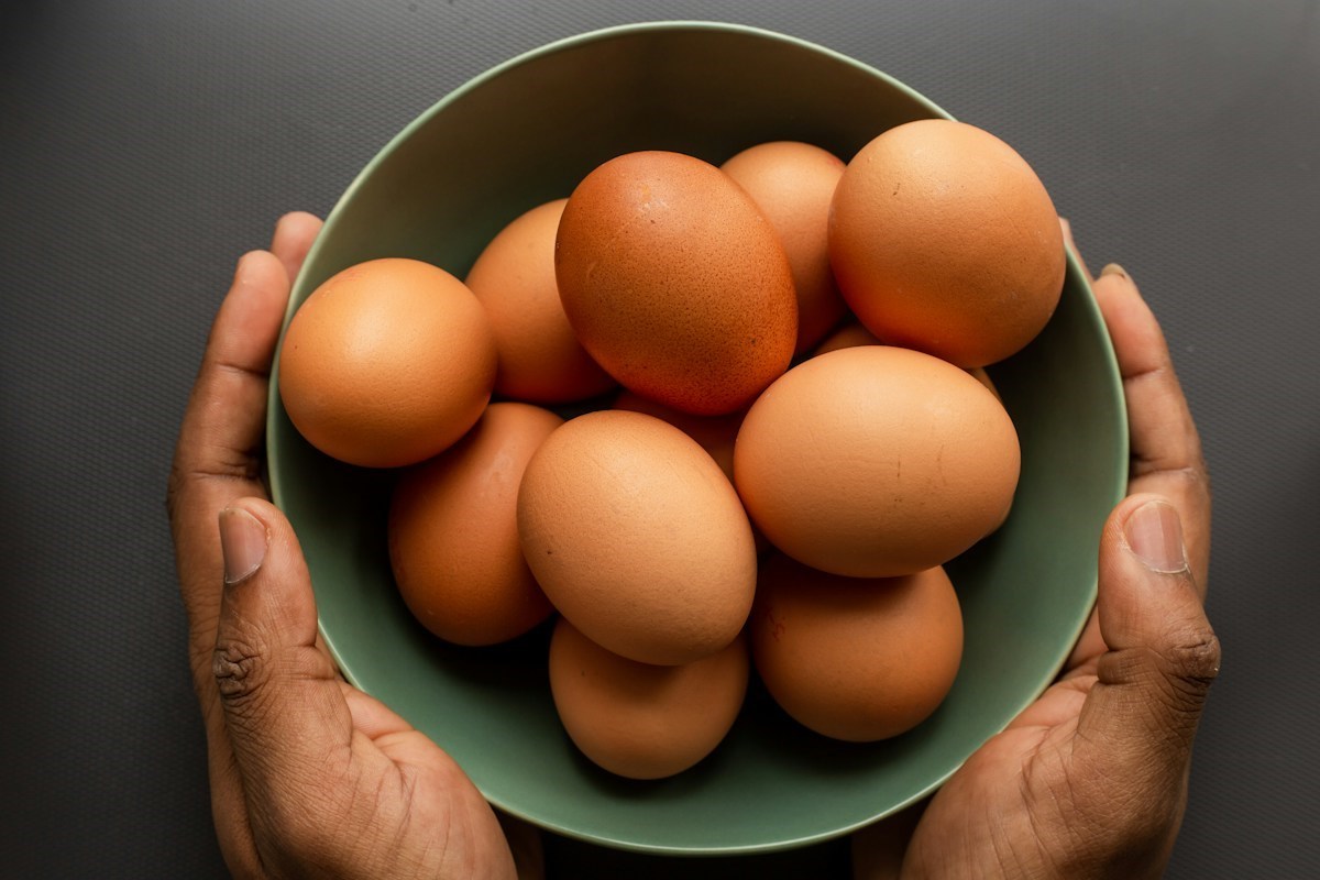Air Fryer Hard Boiled Eggs (Easy-Peel Guide)