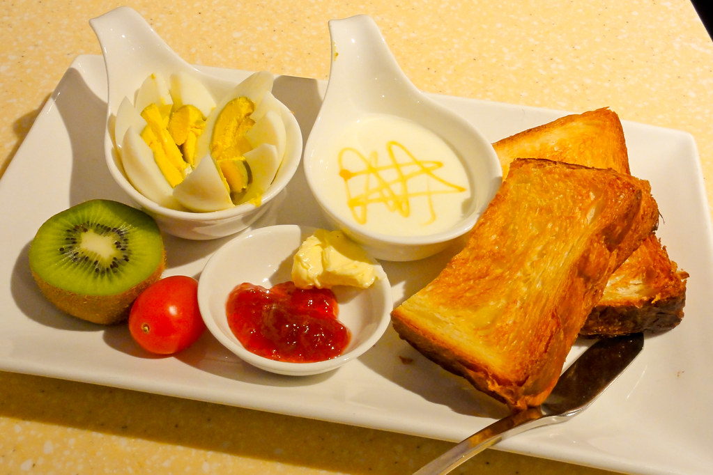 Double-click to save image, or right-click for 'Save image as...' Final food presentation
