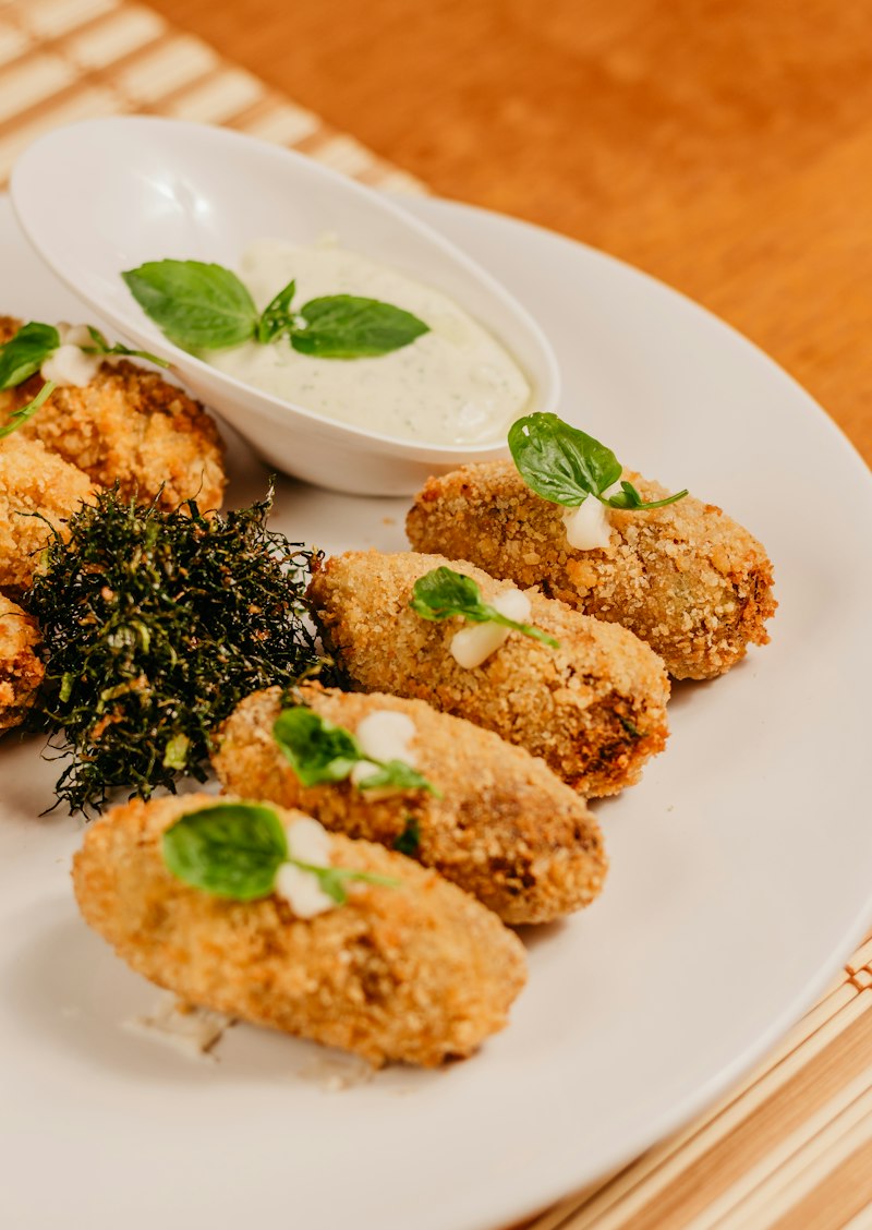 Crispy Baked Chicken Cheese Balls Box (Mozzarella Stuffed)