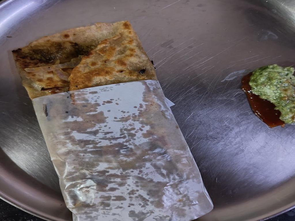 High-Protein Egg Paratha Roll: A Filling and Protein-Rich Breakfast for Work (Quick & Healthy Recipe)
