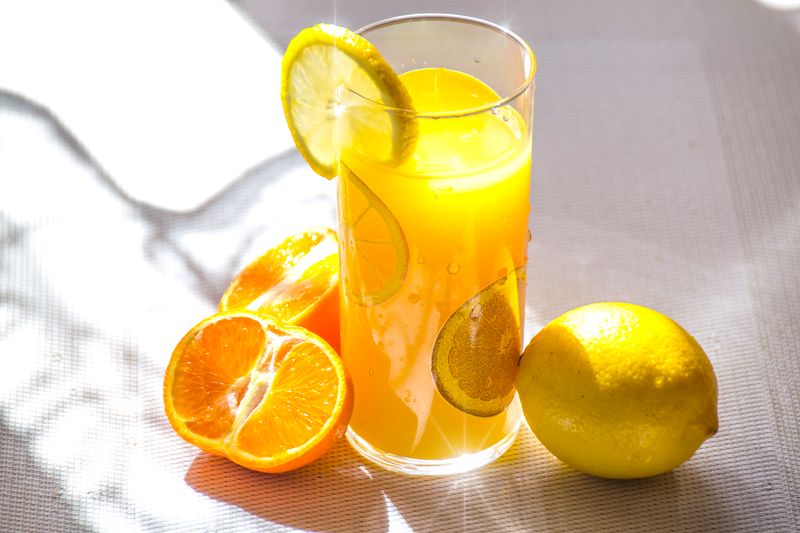 Refreshing Pineapple Lemonade Recipe: Easy Homemade Tropical Drink (Easy 5-Minute Recipe)