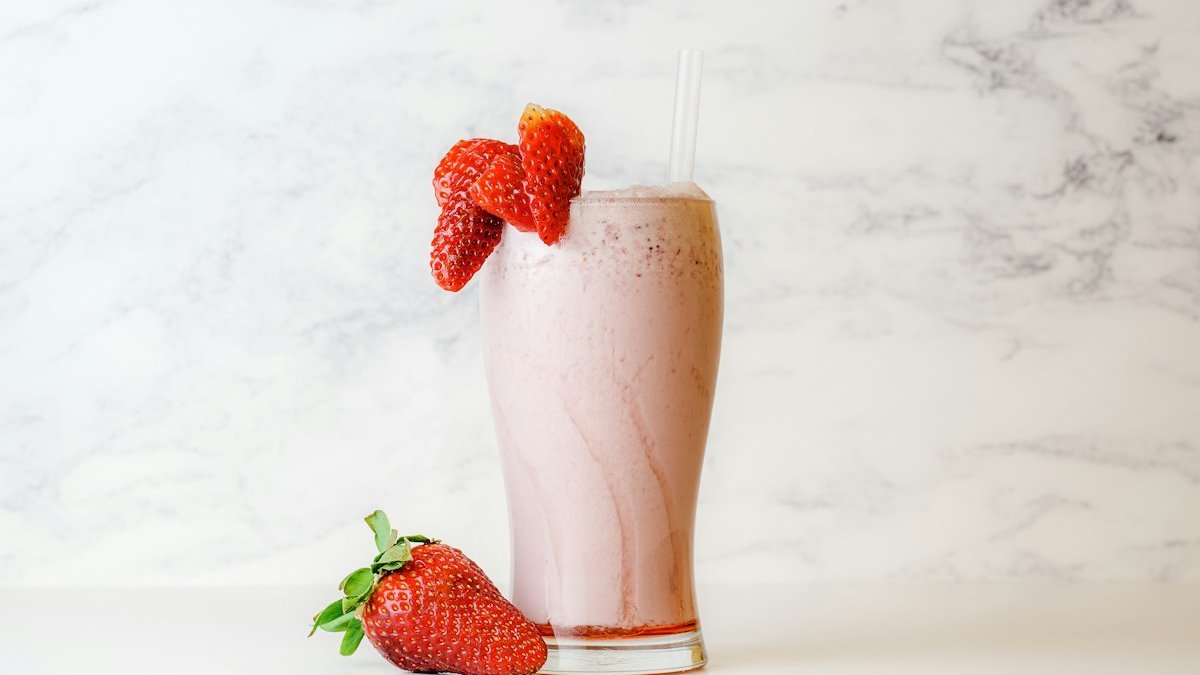 Strawberry Protein Fluff (Whipped 5-Minute Berry Dessert) ingredients and preparation setup